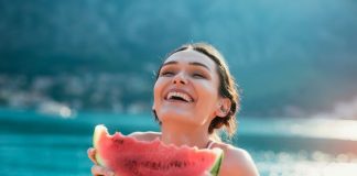 Dhjetë Arsyet për të ngrënë Shalqin cdo dite