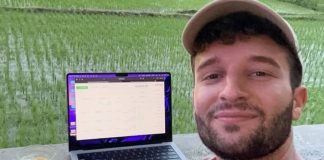 Bën 462 mijë në vit dhe punon ne 20minuta në ditë: 26-vjeçari ka arritur atë që të gjithë kërkojnë në jetë.