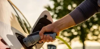 Makina elektrike: E vërteta rreth rrezatimit elektromagnetik dhe si ndikon ai në shoferët dhe pasagjerët